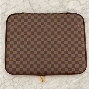 Louis Vuitton Laptop Sleeve Damier 13